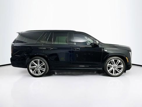 Certified 2025 Cadillac Escalade Sport Platinum w/ LPO, Floor Liner Package AWD/4WD image 8