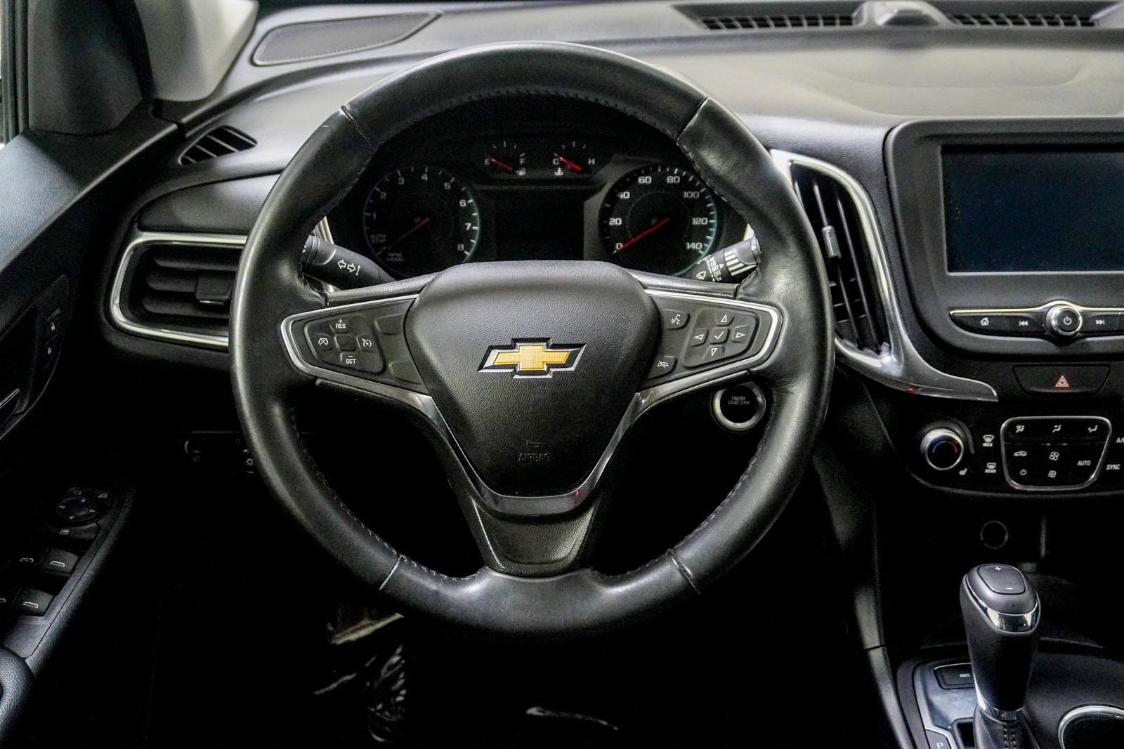 Used 2018 Chevrolet Equinox LT AWD/4WD image 21