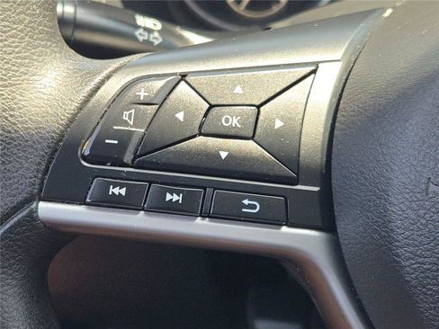 Used 2022 Nissan Altima 2.5 SV FWD image 31