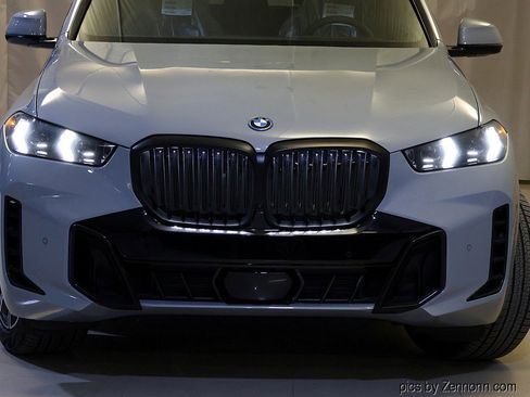 New 2026 BMW X5 xDrive50e w/ M Sport Package image 6