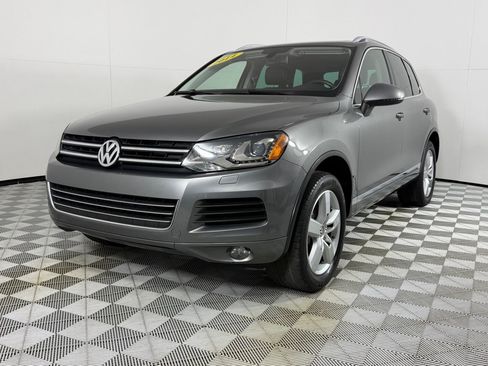 Used 2014 Volkswagen Touareg VR6 AWD/4WD image 7