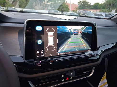 New 2026 Volkswagen Atlas Cross Sport SE image 11