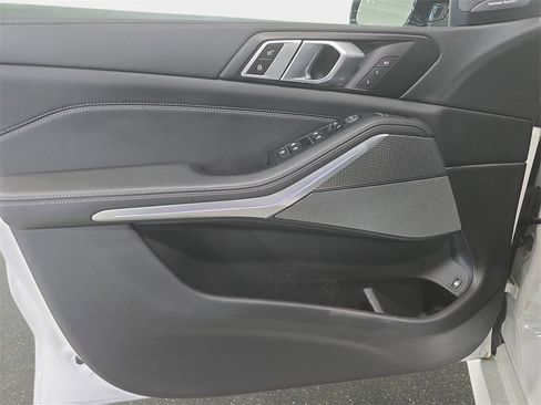 Used 2023 BMW X5 xDrive45e w/ M Sport Package image 23