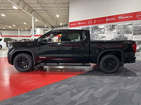 Used 2022 GMC Sierra 1500 Elevation w/ LPO, Elevation Black Package AWD/4WD image 6