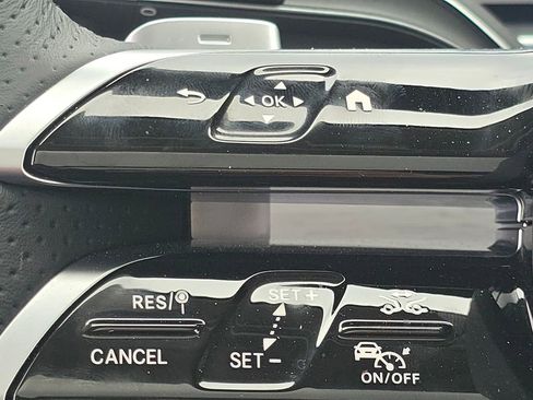 Used 2026 Mercedes-Benz GLS 450 4MATIC image 38