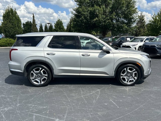 Used 2024 Hyundai Palisade Limited AWD/4WD image 3