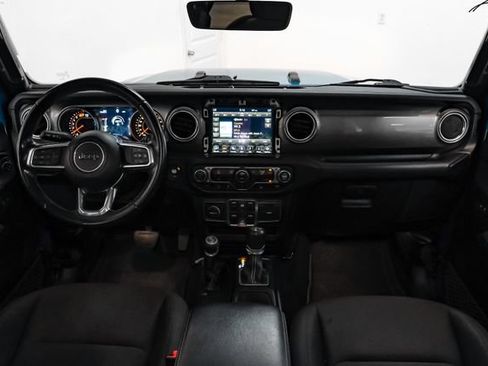Used 2020 Jeep Wrangler Unlimited Sahara AWD/4WD image 19