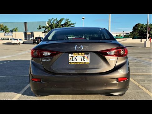 Used 2015 MAZDA MAZDA3 i SV FWD image 6