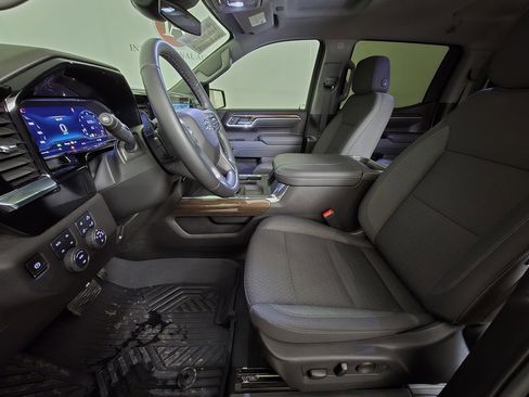 Used 2025 Chevrolet Silverado 1500 RST image 13