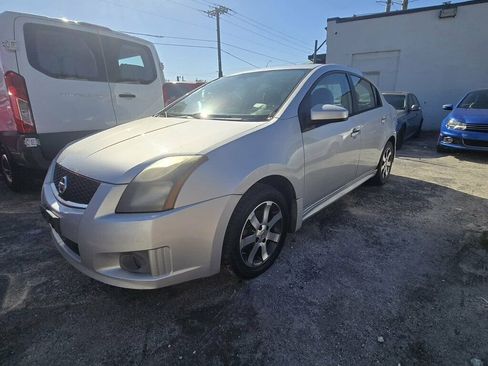 Used 2012 Nissan Sentra 2.0 SR w/ Special Edition Pkg image 9