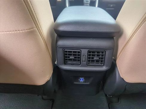 Used 2024 Toyota RAV4 LE AWD/4WD image 23