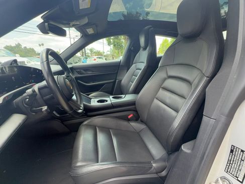 Used 2021 Porsche Taycan 4S AWD/4WD image 12