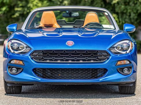 Used 2017 FIAT 124 Spider Lusso RWD image 13