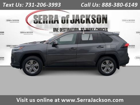 Used 2024 Toyota RAV4 XLE image 1