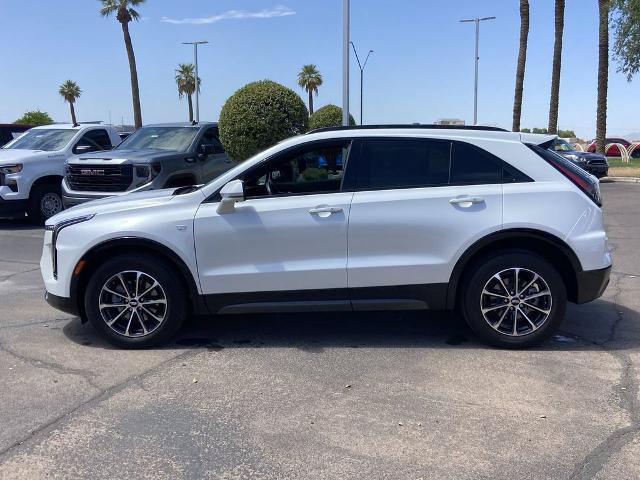 Used 2025 Cadillac XT4 Sport w/ Cold Weather Package FWD image 4
