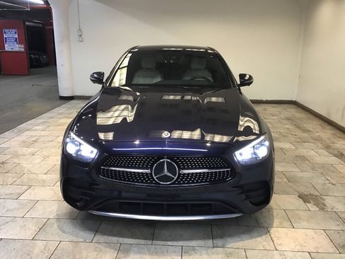 Used 2022 Mercedes-Benz E 350 4MATIC Sedan w/ AMG Line Exterior image 6