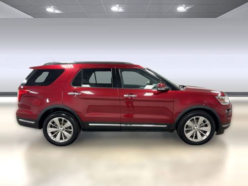 Used 2019 Ford Explorer Limited w/ Class III Trailer Tow Package image 7