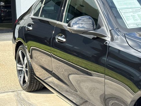 Used 2023 Mercedes-Benz C 300 Sedan image 9