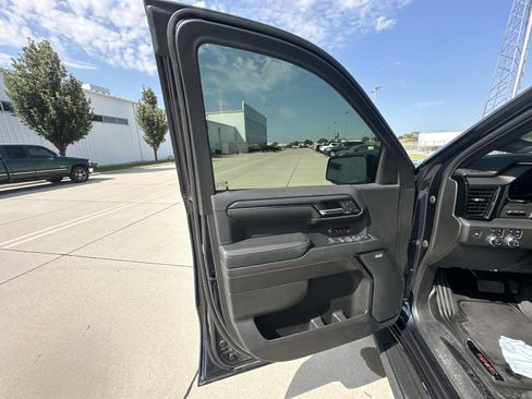 Certified 2024 GMC Sierra 1500 AT4 w/ Technology Package AWD/4WD image 23