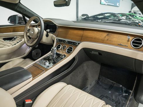 Used 2024 Bentley Continental GT V8 AWD/4WD image 13