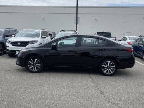 Used 2025 Nissan Versa SV FWD image 2