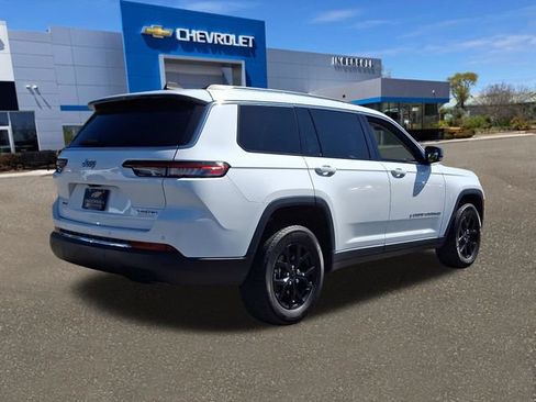 Used 2023 Jeep Grand Cherokee L Limited AWD/4WD image 25