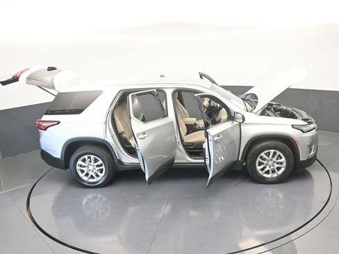 Used 2022 Chevrolet Traverse LS image 65