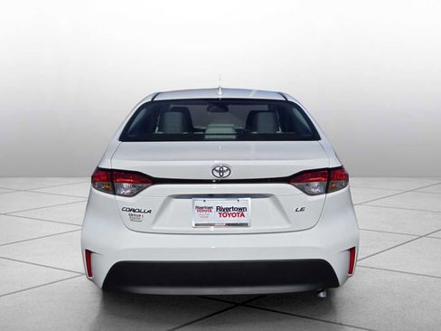 New 2026 Toyota Corolla LE w/ LE Premium Package FWD image 4