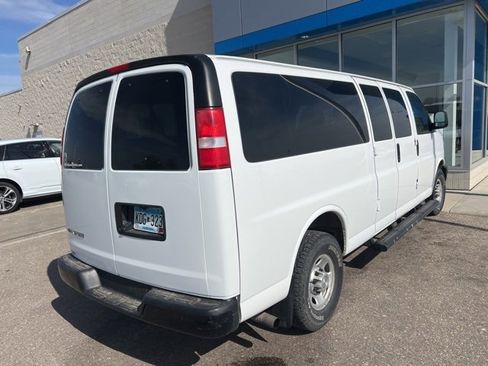 Used 2017 Chevrolet Express 3500 LS w/ Cold Climate Package image 3