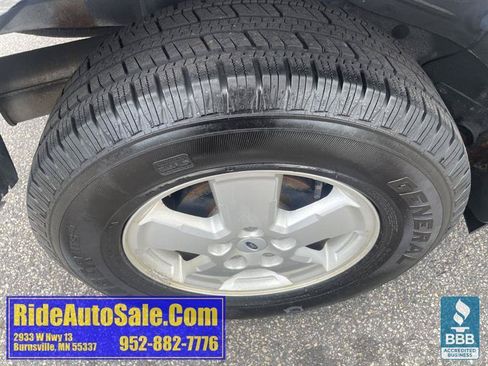 Used 2010 Ford Escape XLT AWD/4WD image 27