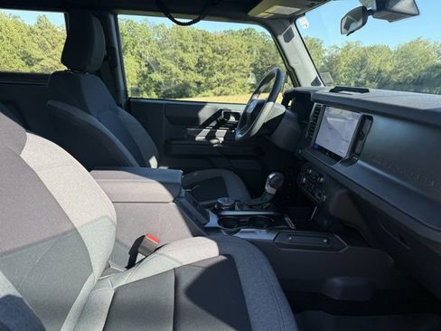 Used 2025 Ford Bronco 2-Door image 37