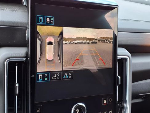 New 2026 GMC Yukon XL Denali w/ Sun & Power Step Package AWD/4WD image 9