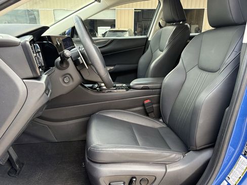 Used 2023 Lexus NX 250 FWD image 12