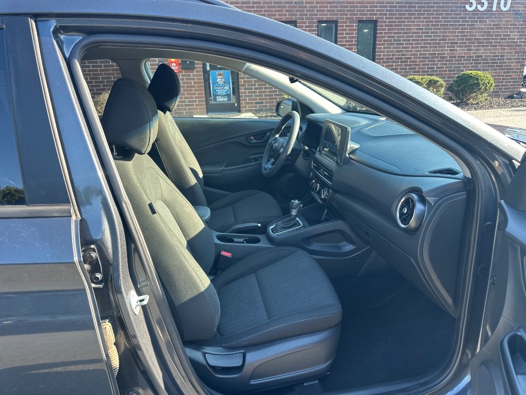 Used 2022 Hyundai Kona SEL FWD image 23