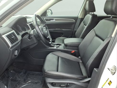 Used 2019 Volkswagen Atlas SE w/ Towing Package AWD/4WD image 17