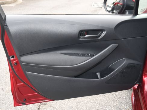 Used 2024 Toyota Corolla LE image 9