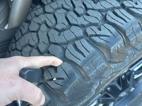 Used 2020 Chevrolet Silverado 2500 High Country w/ Z71 Off-Road Package image 9