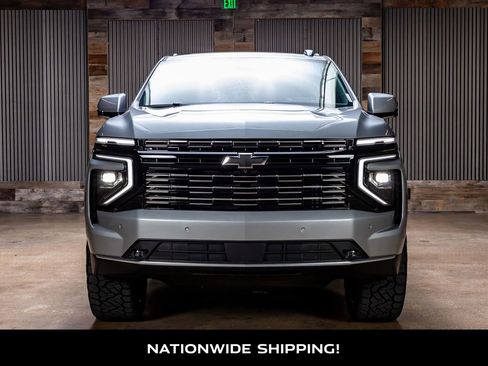 Used 2025 Chevrolet Tahoe High Country AWD/4WD image 4