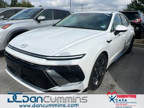 Used 2024 Hyundai Sonata SEL FWD image 1