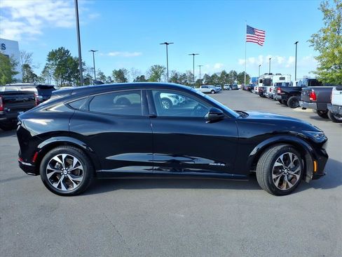 Certified 2021 Ford Mustang Mach-E Premium image 2