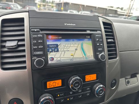 Used 2018 Nissan Frontier SV AWD/4WD image 29