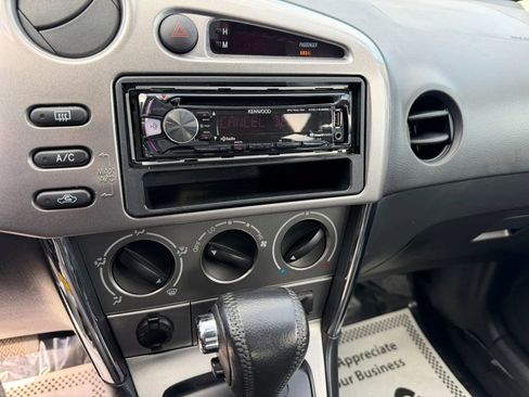 Used 2005 Toyota Matrix XR image 18