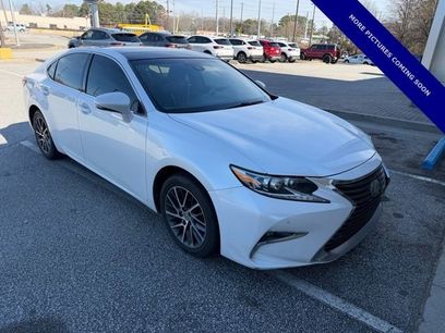 Used 2017 Lexus ES 350 w/ Luxury Package