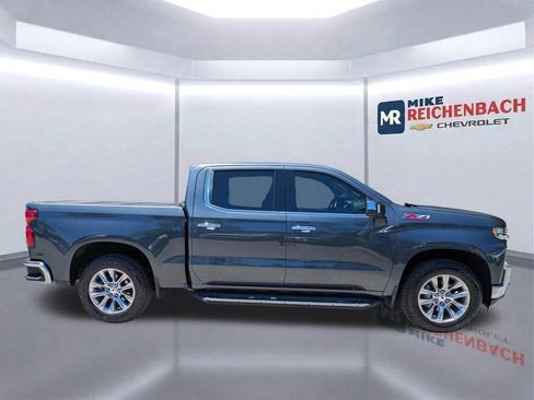 Used 2022 Chevrolet Silverado 1500 LTZ AWD/4WD image 3