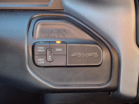 Used 2024 RAM 3500 Big Horn image 13