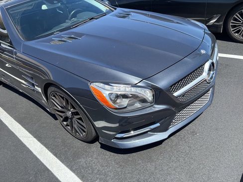 Used 2015 Mercedes-Benz SL 550 image 2