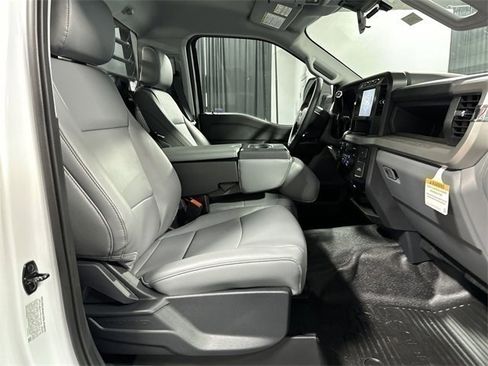 New 2023 Ford F550 4x4 Regular Cab Super Duty image 77