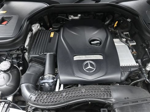Used 2016 Mercedes-Benz GLC 300 4MATIC image 29