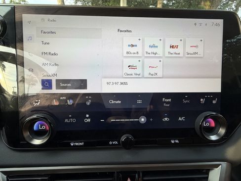 Used 2025 Lexus RX 350 Premium w/ Accessory Package AWD/4WD image 22