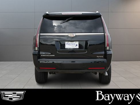 Used 2020 Cadillac Escalade ESV Luxury AWD/4WD image 6